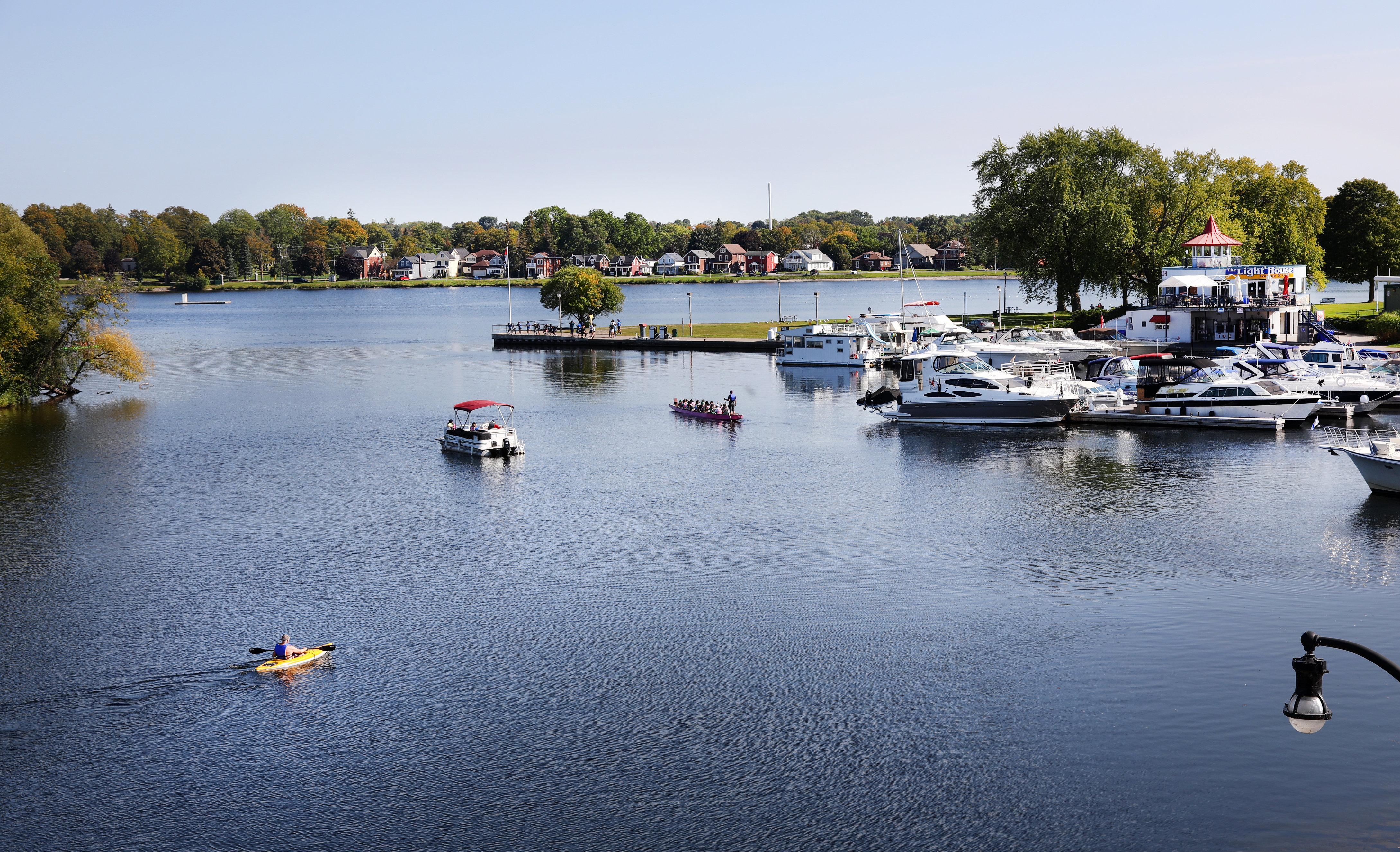 Holiday Inn Hotel Peterborough Waterfront By Ihg Esterno foto
