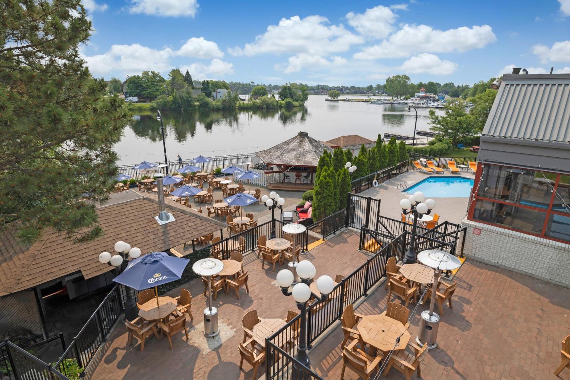 Holiday Inn Hotel Peterborough Waterfront By Ihg Esterno foto