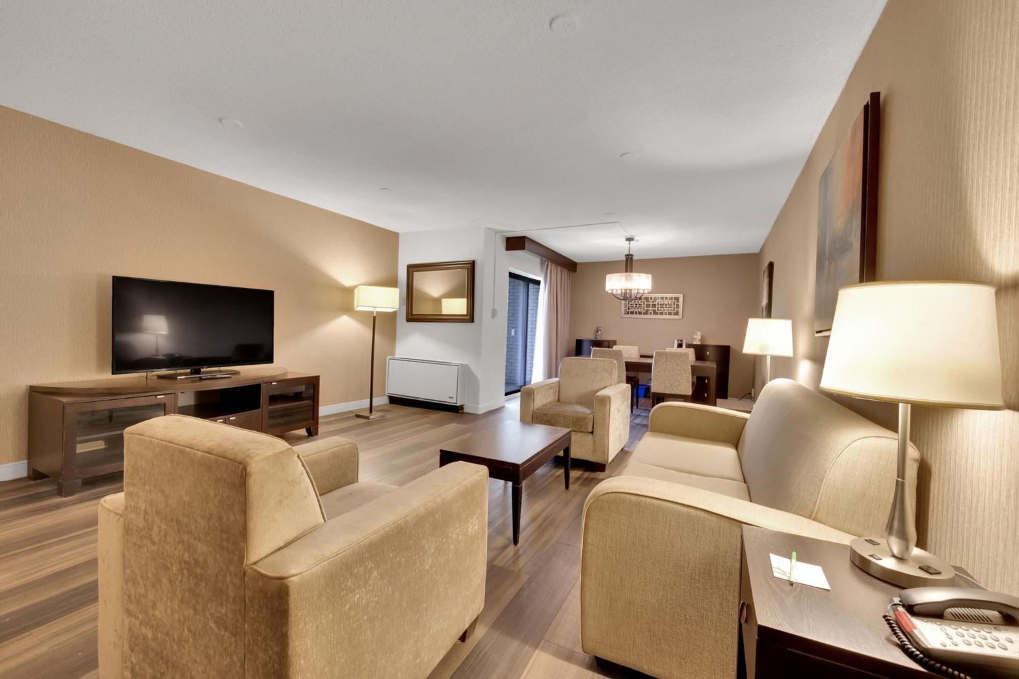 Holiday Inn Hotel Peterborough Waterfront By Ihg Esterno foto