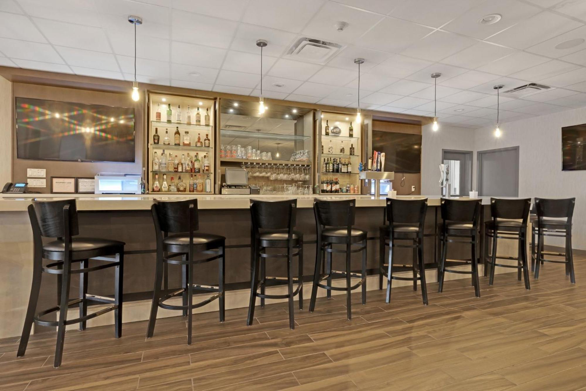 Holiday Inn Hotel Peterborough Waterfront By Ihg Esterno foto