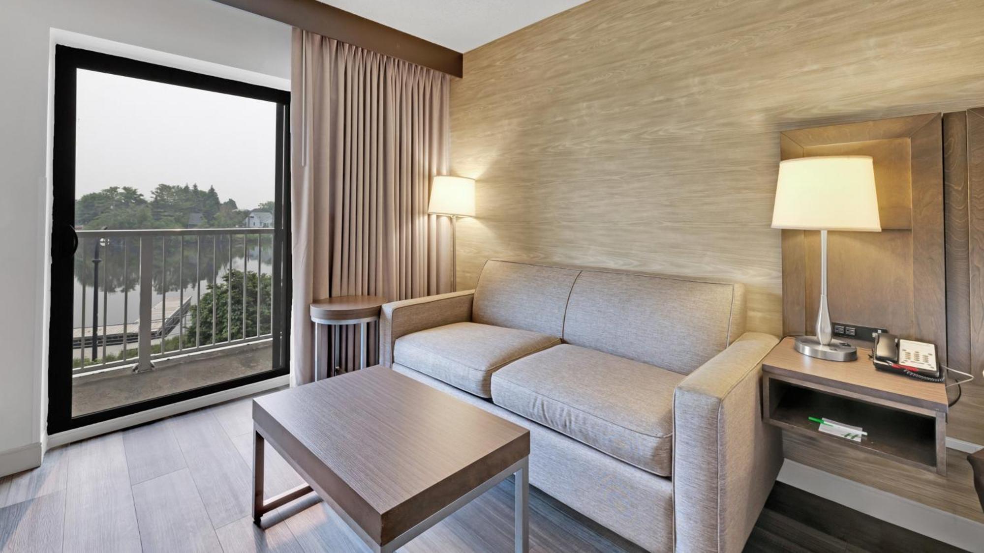 Holiday Inn Hotel Peterborough Waterfront By Ihg Esterno foto
